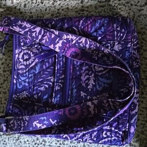 Crossover shoulder purse